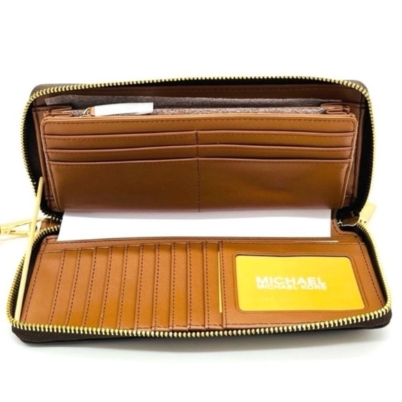Michael Kors Large Continental Wallet Wristlet Brown - Picture 7 of 8